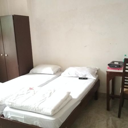 City Center Inn Buxar エクステリア 写真